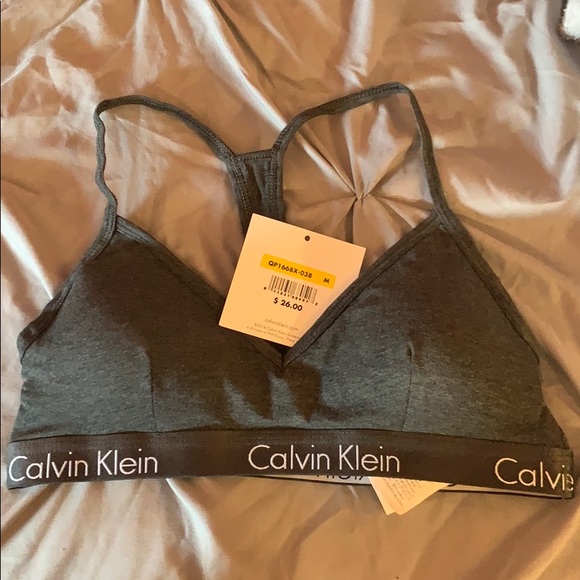 Bralette ๐ค - Picture 1 of 5